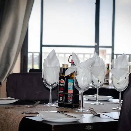 Point De Vue ゲストハウス