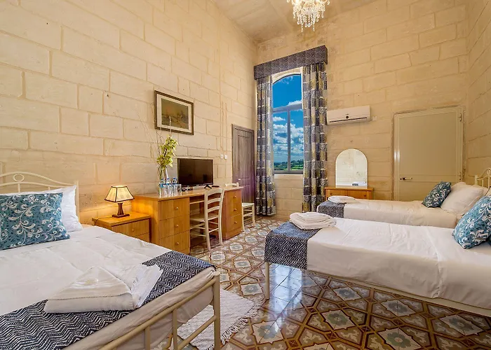 Point De Vue Гостевой дом 3*