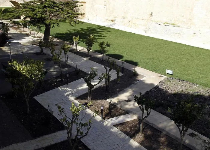 Point De Vue Гостевой дом 3*